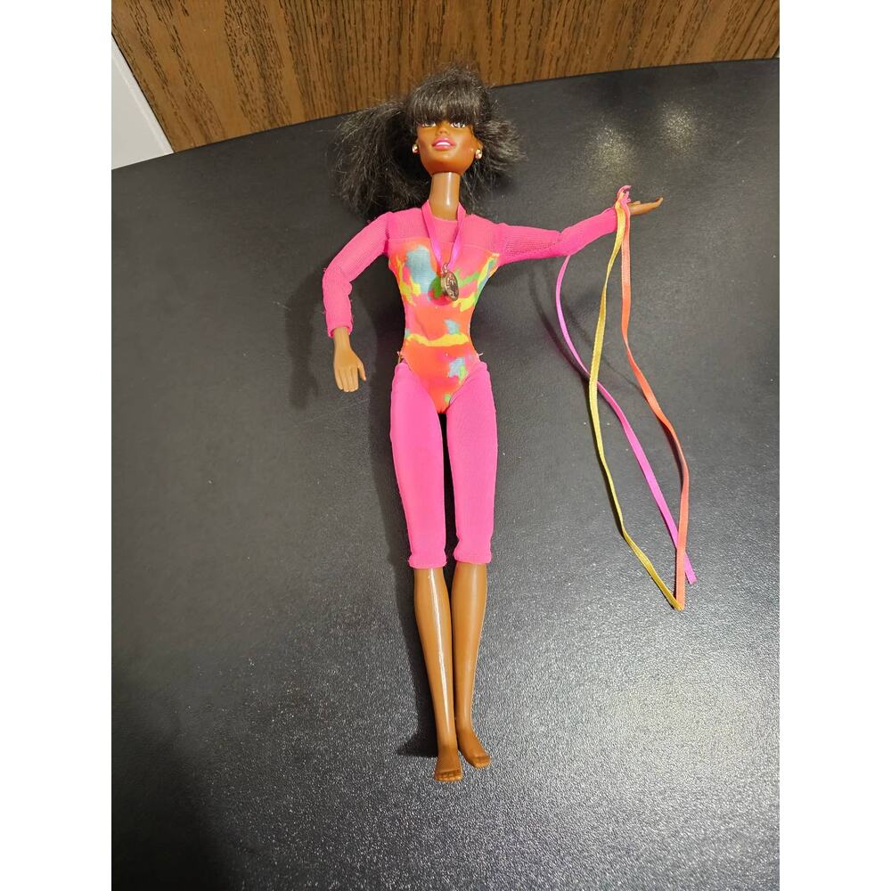 Vintage 1993 Gymnast Barbie Doll Bend & Move Body - African American - Rare - Picture 12 of 15